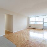 rosslyn-residence-toronto-on-3br-1ba---living-room